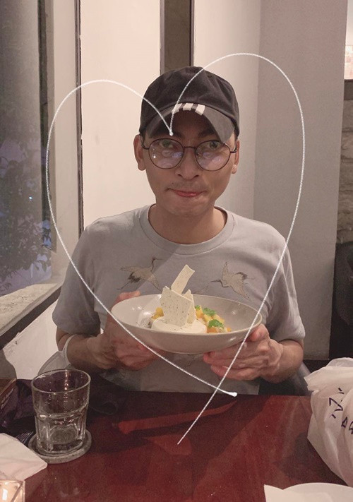 Trước khi lập gia đình, Khương Ngọc công khai hẹn hò Khả Như vào cuối năm 2015. Bên nhau khoảng một năm, cả hai âm thầm “đường ai nấy đi” vì cảm thấy không còn hợp nhau. Ảnh: FBNV.