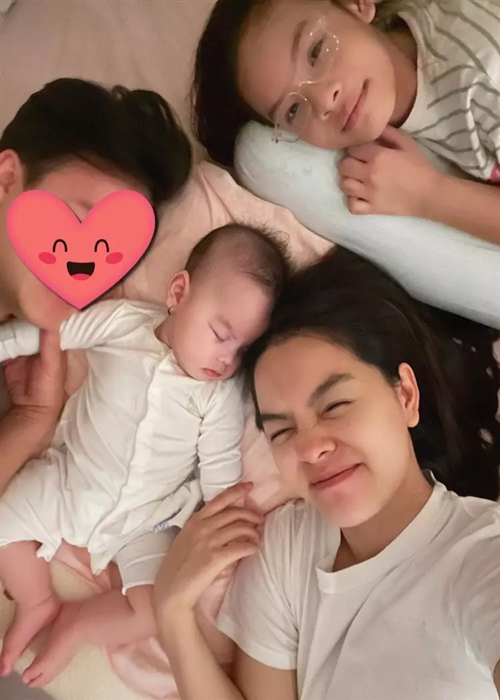 Phạm Quỳnh Anh từng chia sẻ, cô cảm thấy may mắn khi các con cũng thương yêu người bạn đời mới của cô.