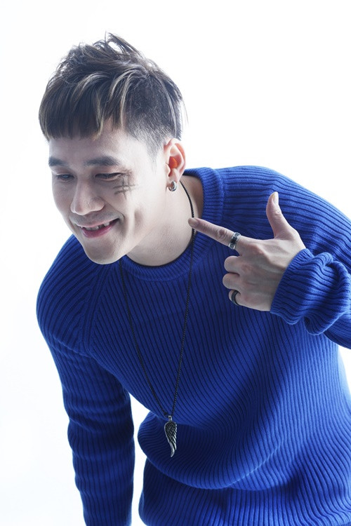 Hồi tháng 6, theo Tiền Phong, Khánh Phương bị Ủy ban chứng khoán Nhà nước phạt 245 triệu đồng vì mua 45% vốn của Công ty Cổ phần Sông Đà 1.01 nhưng không đăng ký chào mua công khai. Ảnh: FBNV.