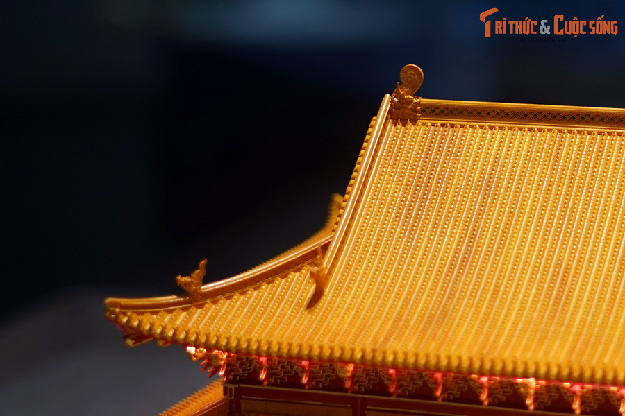 Quá trình thực hiện kéo dài khoảng 5 năm, với công nghệ in 3D, scan 3D có hỗ trợ công nghệ mapping (trình chiếu). Bằng những suy luận, tài liệu, nghiên cứu sử liệu do Viện nghiên cứu Kinh thành cung cấp, ê-kíp thực hiện phục dựng đã đưa ra những hình ảnh tương đối sát với những dấu tích còn lại.