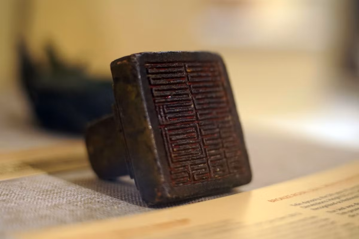 Nhung chiec an co bang dong co gia tri dac biet cua Viet Nam