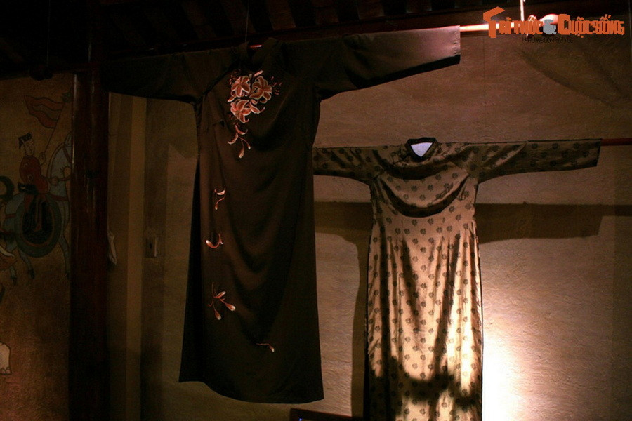 Đặc biệt, Bảo tàng Áo dài còn sở hữu nhiều bộ áo dài từng được những phụ nữ nổi tiếng của Việt Nam mặc, như NSND Trà Giang, các nhà ngoại giao Nguyễn Thị Bình và Tôn Nữ Thị Ninh.