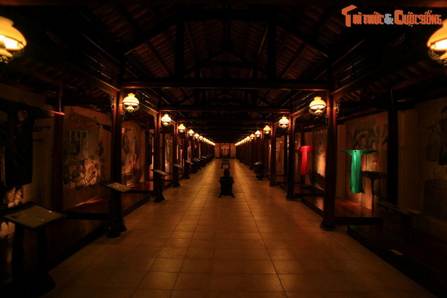 3. Tọa lạc tại số 206/19, 30 Long Thuận, TP Thủ Đức, Bảo tàng Áo dài là nơi đang sở hữu một bộ sưu tập đồ sộ các kiểu mẫu áo dài của phụ nữ Việt qua nhiều thời kỳ khác nhau.