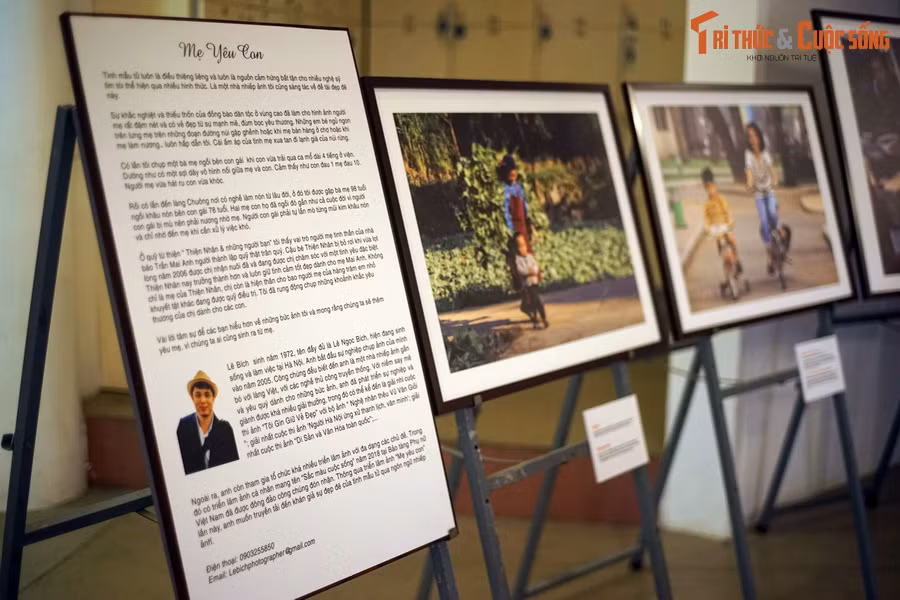 Nhân dịp kỷ niệm Ngày Quốc tế Phụ nữ 8/3 và Ngày Quốc tế Hạnh phúc 20/3, Bảo tàng Phụ nữ Việt Nam (Hà Nội) đã phối hợp với nhiếp ảnh gia Lê Bích tổ chức triển lãm ảnh có tựa đề "Mẹ Yêu Con".