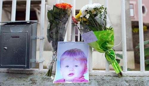 Nhốt con vào máy giặt - sự trừng phạt mù quáng. Vụ việc xảy ra vào tháng 11/2011, cậu bé Bastien 3 tuổi người Pháp chơi đùa đã vứt bản vẽ của bạn cùng lớp mẫu giáo vào nhà vệ sinh. Ông bố nhẫn tâm Christophe đã bắt bé Bastien cởi quần áo và bỏ bé vào máy giặt để trừng phạt. Christophe đã kích hoạt chế độ giặt lạnh trong vài phút. Người bố thất nghiệp này đã bị buộc tội giết con mình và vợ của ông, người mẹ của 7 người con, bị cáo buộc vì không ngăn chặn tội phạm và không cứu giúp người gặp nạn.