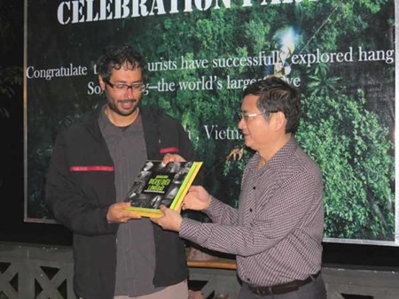 Tour du lich hang Son Doong Viet Nam kin ve toi nam 2016-Hinh-5