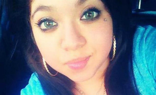 "Em bé trong bụng Karla vẫn ổn nhưng tuổi thai còn quá nhỏ để cân nhắc chuyện đón bé chào đời. Vì thế chúng tôi đã đưa ra quyết định duy trì sự sống cho mẹ để đợi thai cứng cáp hơn", bác sĩ Andrew Robertson, chuyên gia sản khoa tại Trung tâm sơ sinh, Bệnh viện phụ sản Methodist cho biết. Người mẹ trẻ được duy trì sự sống trong 54 ngày, cho tới khi con trai cô, bé Angel, đã sẵn sàng để rời bụng mẹ. Bé được mổ đẻ vào ngày 4/4 và nặng gần 1,3 kg.