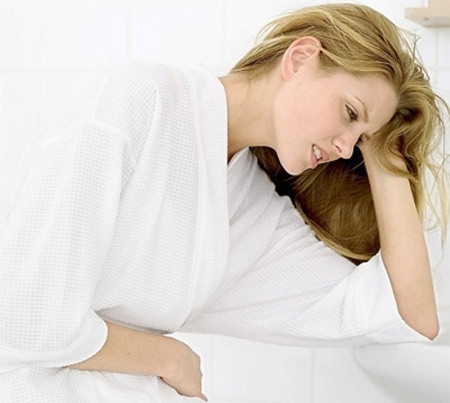 Dư lượng. Tuy hiếm nhưng tampon có thể lưu lại một dư lượng trong âm đạo bạn, dẫn đến nhiễm trùng do viêm nhiễm và vi khuẩn. Đặc biệt, khi lấy ra khỏi cơ thể, tampon có thể vướng lại vài sợi có khả năng gây nhiễm trùng.