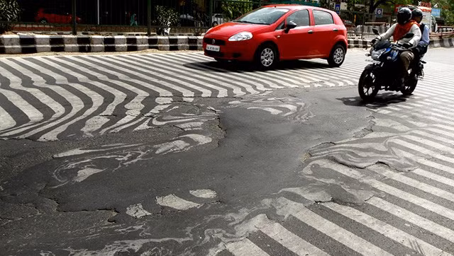 Hinh anh kinh hoang o An Do duoi nang 50 do C