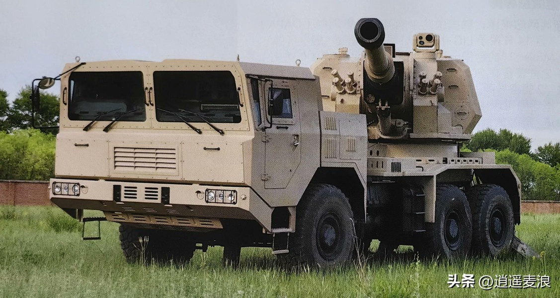 Module chiến đấu của SH-16 nặng 14 tấn, ngoài pháo chính còn có bộ nạp đạn tự động điều khiển từ xa thông qua camera kỹ thuật số, dự trữ đạn ở mức 64 viên.