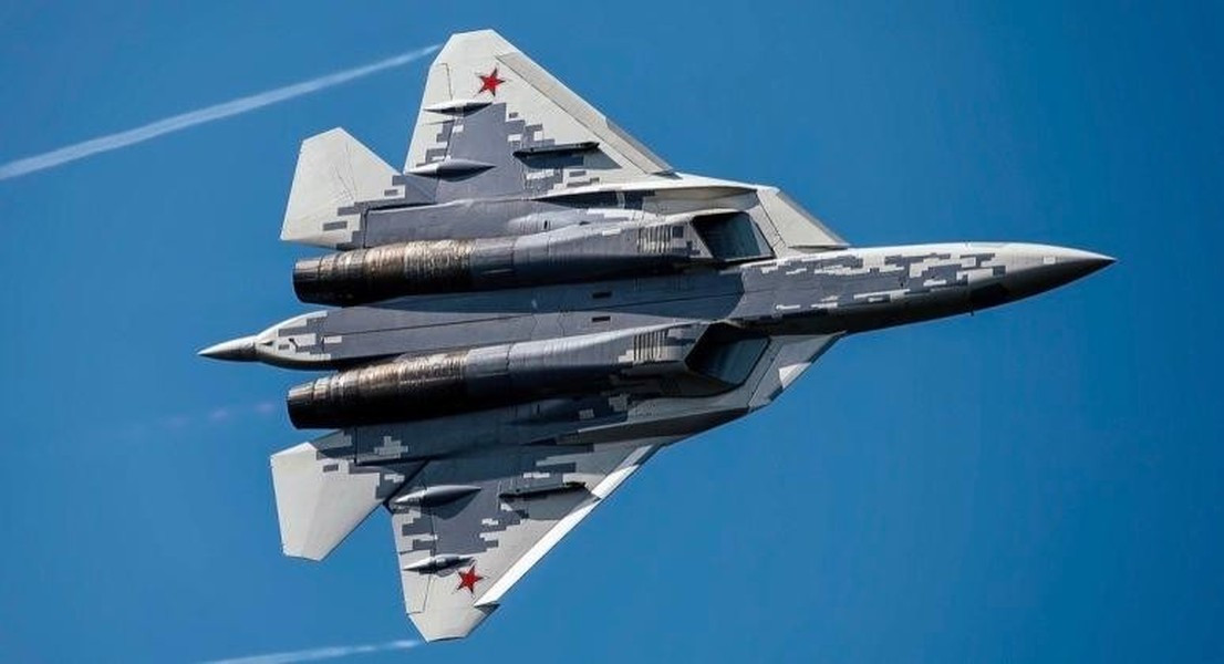 Mới đây tiêm kích Su-57 đã thu hút sự chú ý lớn nhất tại Triển lãm hàng không Airshow China 2024, nó được nhận xét là máy bay chiến đấu duy nhất trên thế giới thể hiện hiệu quả cao trong việc chống lại hệ thống phòng không Patriot.