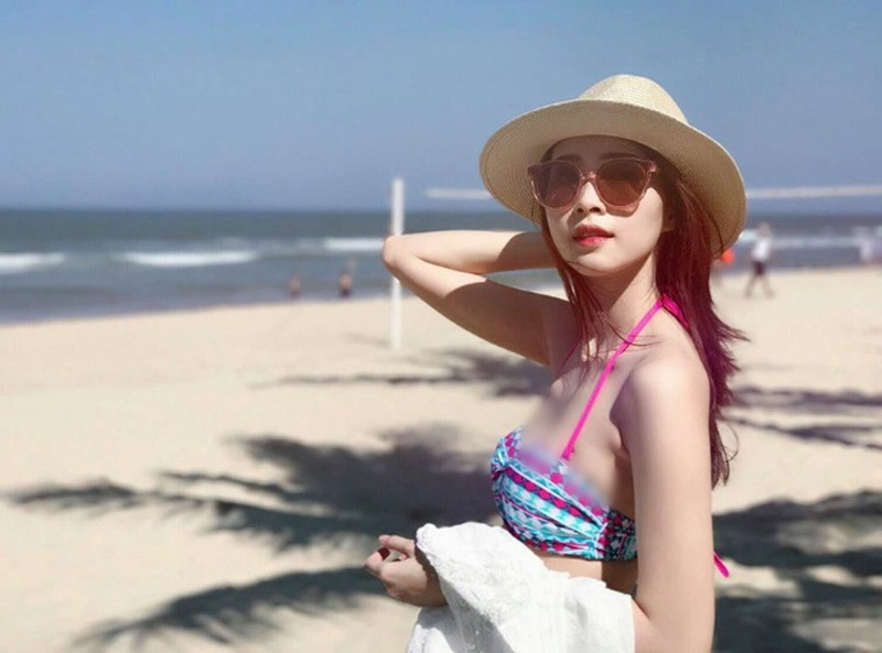 Trang phục bikini của Thu Thảo không quá táo bạo. Ảnh: Dân Việt.