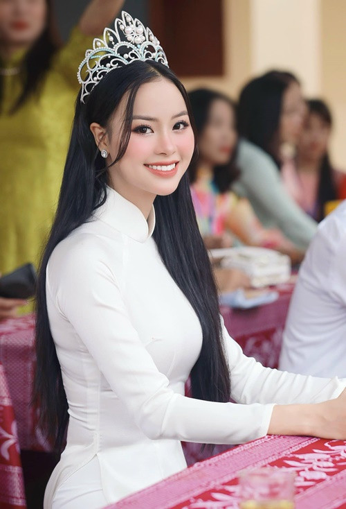 Đào Hiền gắn bó với công ty Sen Vàng sau khi đoạt á hậu 1 Miss World Vietnam 2023. Ảnh: FB Đào Hiền.