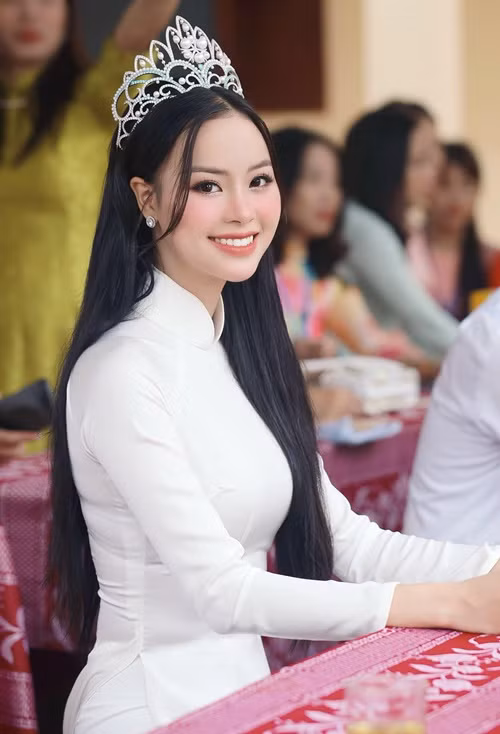 Đào Hiền gắn bó với công ty Sen Vàng sau khi đoạt á hậu 1 Miss World Vietnam 2023. Ảnh: FB Đào Hiền.