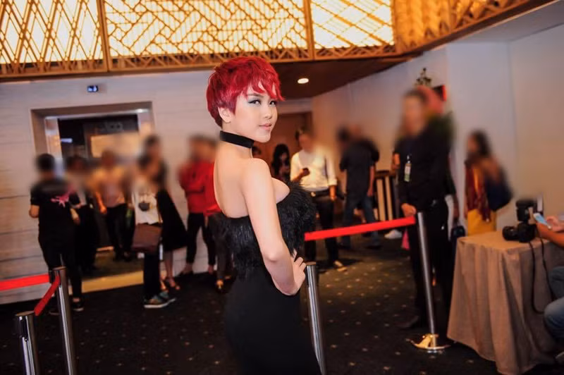 Cách đây hơn 10 năm, Thiều Bảo Trâm sở hữu vóc dáng gợi cảm nhưng gương mặt không quá nổi bật.