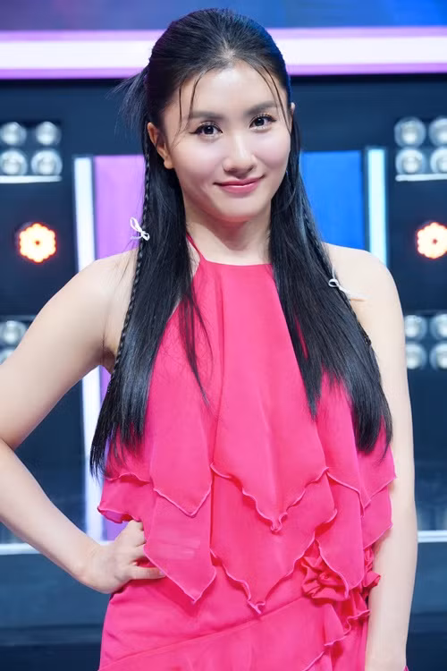 Nguyệt Ánh kinh doanh, đóng phim, tham gia gameshow trong những năm qua. Ảnh: FB Nguyệt Ánh.