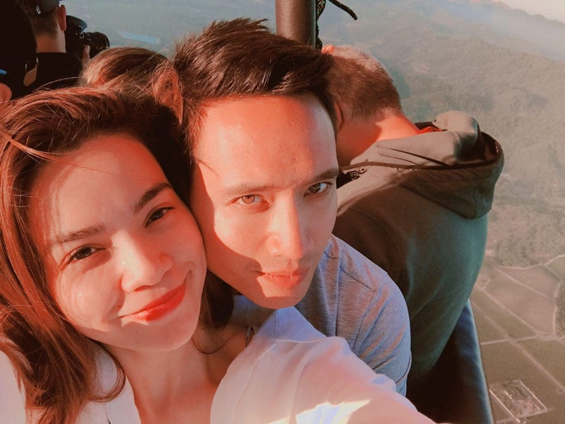 Để Hồ Ngọc Hà yên tâm làm việc, Kim Lý dành nhiều thời gian chăm sóc các con. Nam diễn viên phim Hương ga tích cực học tiếng Việt để giao tiếp với các con, gia đình vợ.