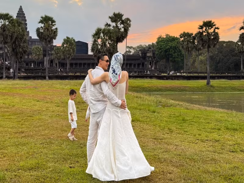 Cặp đôi bên nhau như hình với bóng trong 8 năm qua.