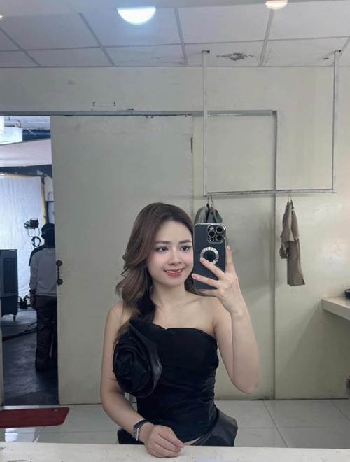 Diện mạo của Dương Hoàng Yến khi bị liệt dây thần kinh số 7 ngoại biên. Ảnh: FB Dương Hoàng Yến.