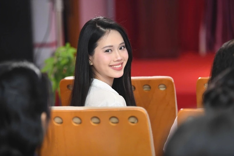 Tham gia cuộc thi Hoa hậu Việt Nam 2024, Đoàn Thị Diệu Huyền gây chú ý bởi nhan sắc hao hao Hoa hậu Đỗ Thị Hà. Ảnh: Znews.