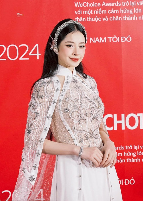 Nhan sắc là lợi thế của Chi Pu trong nhiều năm hoạt động trong showbiz Việt.