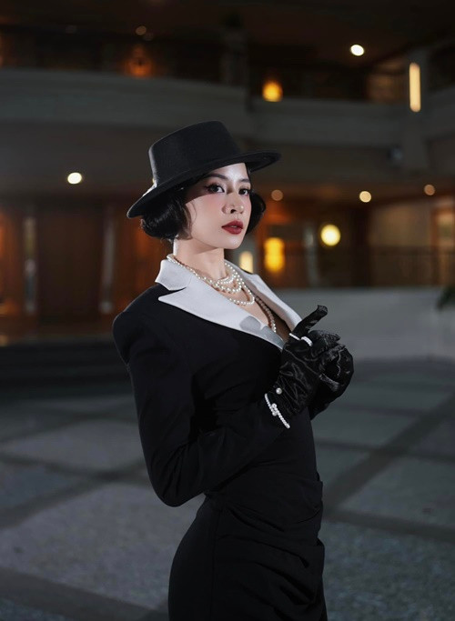 Chi Pu kín tiếng về chuyện tình cảm. Mối tình duy nhất cô công khai đến nay là mối quan hệ với Cường Seven ngày mới vào showbiz.