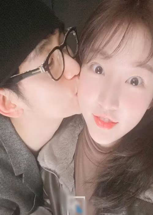 Gold Medalist còn cho biết, một bức ảnh khác của Kim Sae Ron chụp vào ngày 24/12/2019, chứ không phải khi nữ diễn viên còn nhỏ. Ảnh: Starnewskorea.