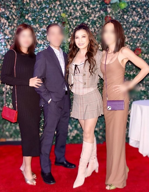 Nữ ca sĩ được khen giữ được làn da căng bóng, vóc dáng thon gọn ở tuổi U60.