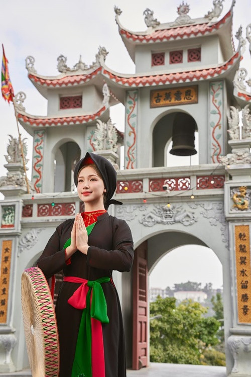 MV Bắc Bling của Hòa Minzy gây sốt nhờ nhiều yếu tố như cảnh quay mãn nhãn, âm nhạc bắt tai, màn rap của danh hài Xuân Hinh...