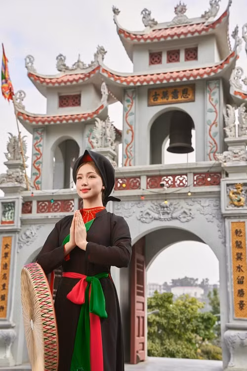 MV Bắc Bling của Hòa Minzy gây sốt nhờ nhiều yếu tố như cảnh quay mãn nhãn, âm nhạc bắt tai, màn rap của danh hài Xuân Hinh...