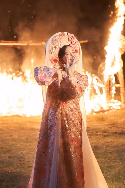 Hòa Minzy chỉ thực hiện một lần cho cảnh quay này.