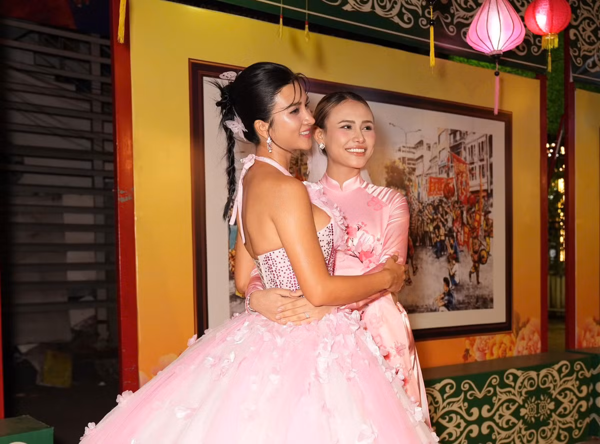 Kim Tuyến chuộng các mẫu váy áo tôn vòng một "điểm 10".