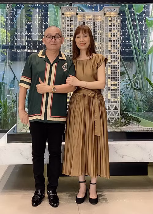 Vợ chồng Xuân Hinh có một cô con gái tên Bảo Linh và một cậu con trai tên Xuân Quang.