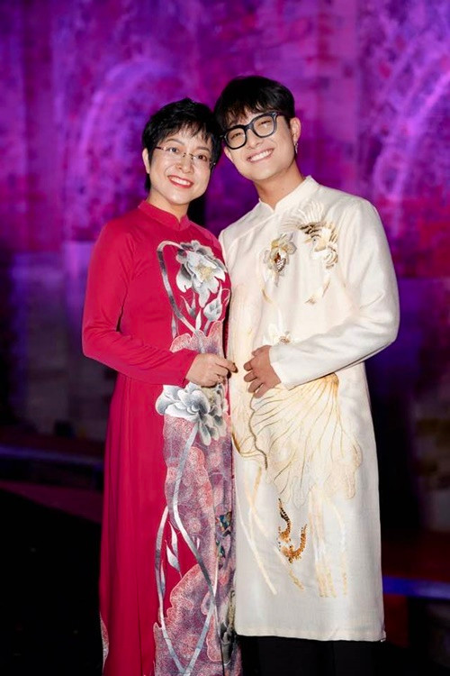 Con trai của Công Lý và Thảo Vân không chỉ có ngoại hình bảnh bao mà tính cách rất dễ thương, biết quan tâm tới mọi người. Ảnh: FB Thảo Vân.