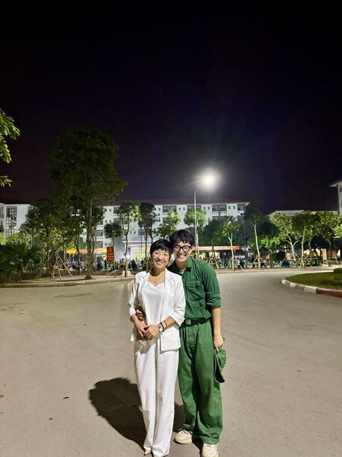 Gia Bảo đóng một vai nhỏ trong phim Sao Kim bắn tim sao Hỏa năm 2024. Mới đây, Thảo Vân bày tỏ, con trai mong muốn làm công việc người mẫu ảnh. Ảnh: FB Thảo Vân.