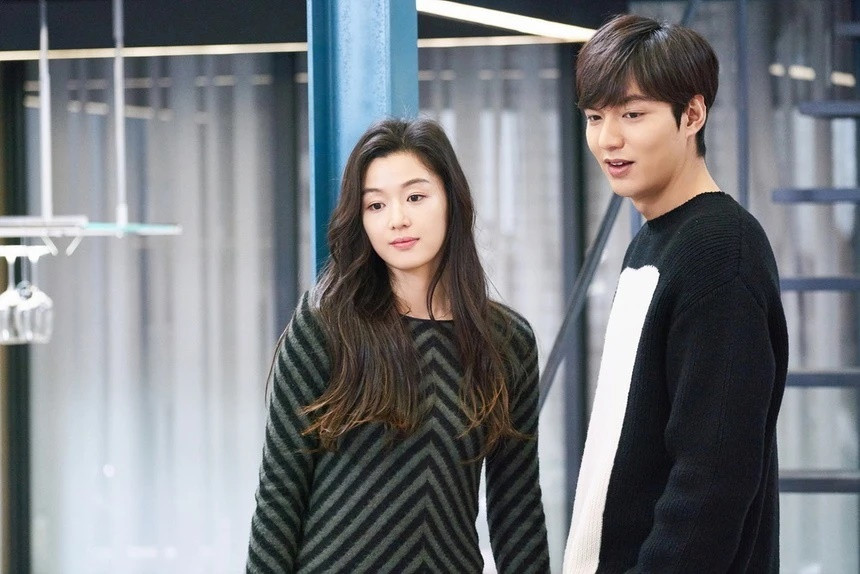 Sau Vì sao đưa anh tới, "mợ chảnh" đóng Sứ mệnh truy sát, Huyền thoại biển xanh. Ảnh: Znews.