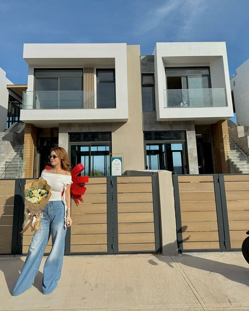 Mới đây, ca sĩ Phạm Quỳnh Anh đăng tải loạt ảnh trong một căn villa ở Bình Thuận. Ảnh: FB Phạm Quỳnh Anh.