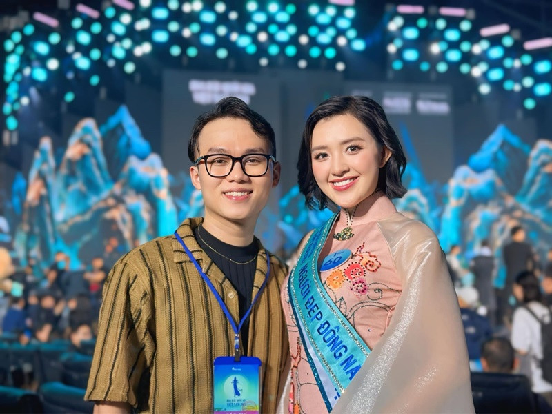 Từ tháng 8/2023, Quản Hân được phát hiện xoá ảnh với Văn Vinh. Từ tháng 3/2024, nàng hậu bắt đầu chia sẻ những khoảnh khắc ngọt ngào bên Nguyễn Công Vinh. Ảnh: FB Quản Hân.