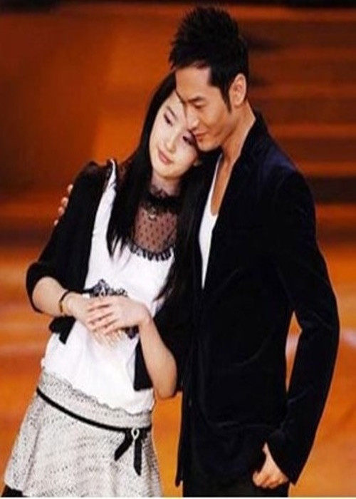 Tài sản của Lưu Diệc Phi là 1,23 tỷ nhân dân tệ, tương đương 4.328 tỷ đồng.