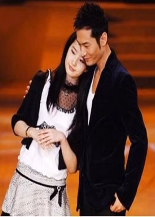 Tài sản của Lưu Diệc Phi là 1,23 tỷ nhân dân tệ, tương đương 4.328 tỷ đồng.