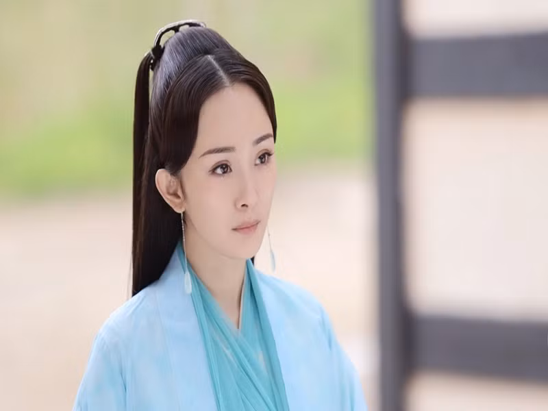 Tạo hình của Dương Mịch trong các phim cổ trang gây ấn tượng. Ảnh: HTV.