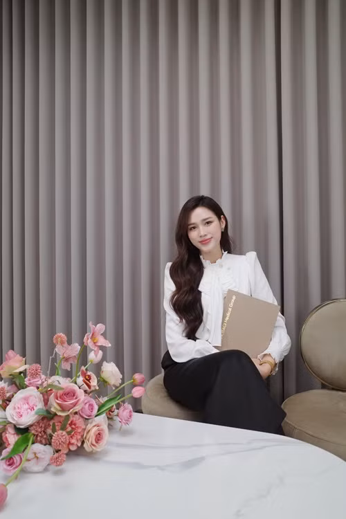 Hoa hậu Đỗ Thị Hà tập trung kinh doanh trong khoảng 2 năm trở lại đây.