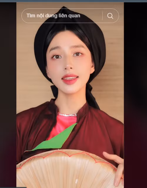 Không có liền anh xuất hiện trong clip của Thùy Tiên khiến Hòa Minzy thắc mắc. Ảnh: TikTok Thùy Tiên.