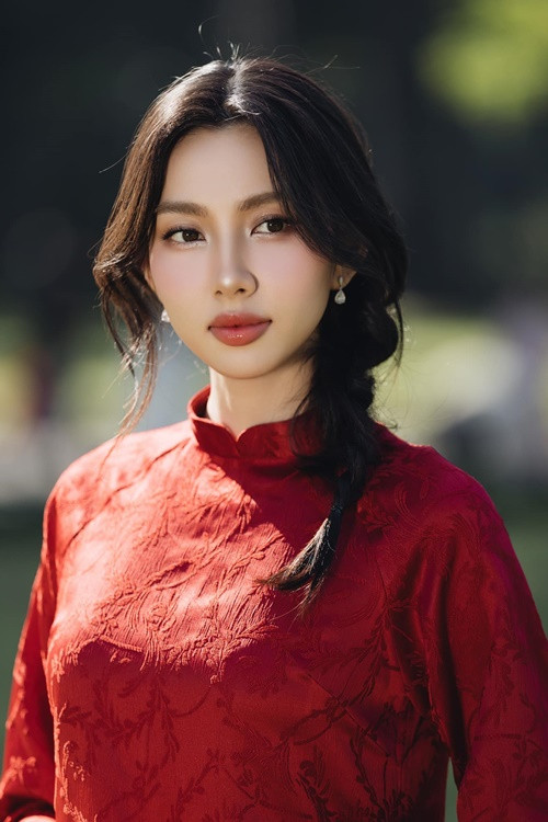 Thùy Tiên xin lỗi vì khiến khán giả lo lắng. “Đây là bài học rất lớn đối với mình. Mình xin lỗi nếu gây ra sai sót hoặc hiểu nhầm trong quá trình quảng bá sản phẩm. Tiên rất cảm ơn sự yêu thương, ủng hộ và cả sự góp ý của mọi người để Tiên tốt hơn và mong mọi người sẽ tiếp tục yêu thương, đồng hành cùng Tiên trong những dự án tiếp theo”, cô bày tỏ. .Ảnh: FB Thùy Tiên.