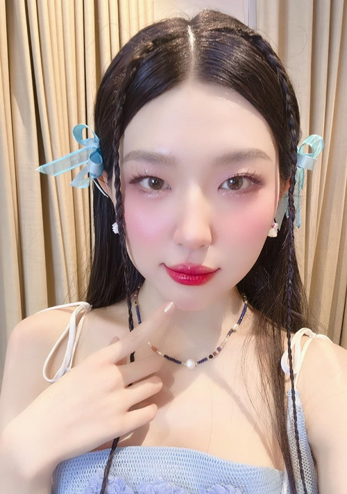 Diễm Hằng Lamoon sinh năm 2003, sở hữu nhan sắc xinh đẹp, ăn mặc cá tính. Ảnh: FB Diễm Hằng Lamoon.