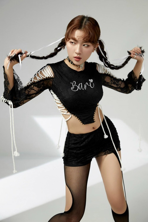 Địa đạo: Mặt trời trong bóng tối là dự án điện ảnh đầu tay của Diễm Hằng. Ảnh: FB Diễm Hằng Lamoon.