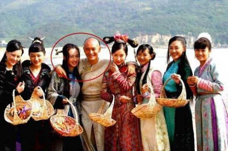 Huỳnh Hiểu Minh từng hẹn hò Lý Phi Nhi sau khi đóng phim Lộc đỉnh ký năm 2007. Mối tình này kết thúc chóng vánh. Ảnh: Thương Hiệu Pháp Luật.