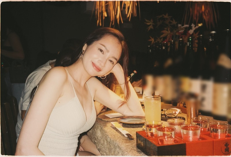 Cuộc sống bình yên của nữ người mẫu sau 4 năm ly hôn.