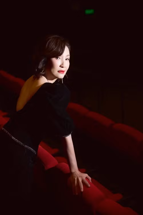 Nữ diễn viên khoe vẻ mặn mà sau 2 lần sinh nở.