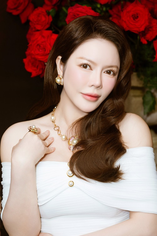 Xinh đẹp, giàu có, Lý Nhã Kỳ đến nay vẫn độc thân.